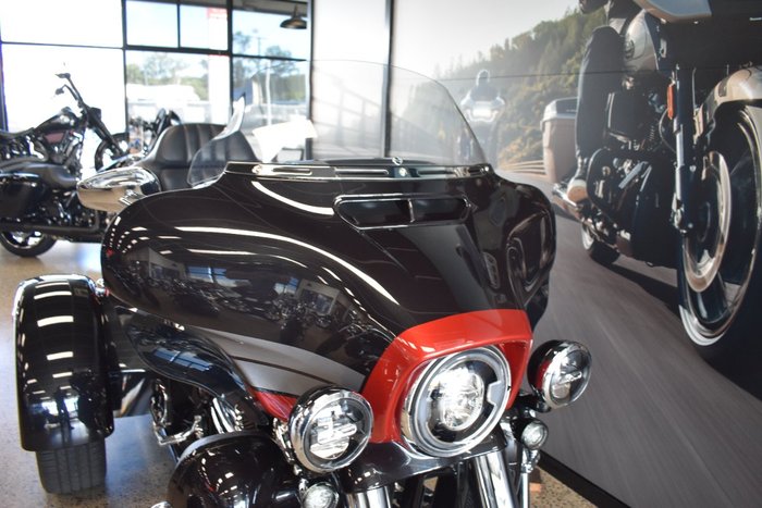 2020 HARLEY-DAVIDSON FLHTCUTGSE CVO TRI GLIDE