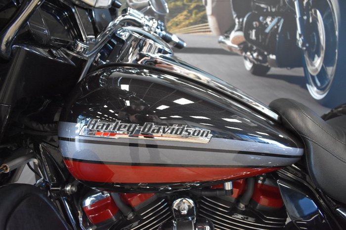 2020 HARLEY-DAVIDSON FLHTCUTGSE CVO TRI GLIDE