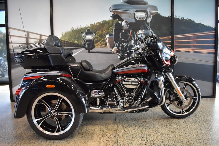 2020 HARLEY-DAVIDSON FLHTCUTGSE CVO TRI GLIDE