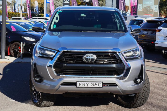 2021 Toyota Hilux SR5