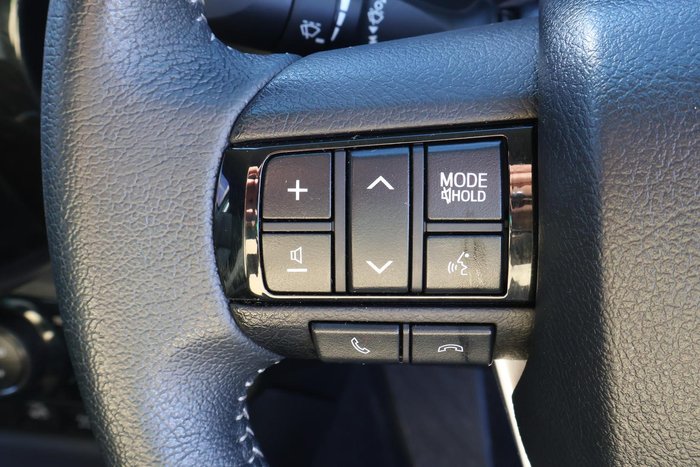 2021 Toyota Hilux SR5