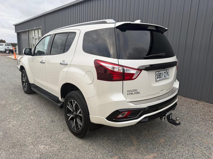 2020 Isuzu MU-X LS-T