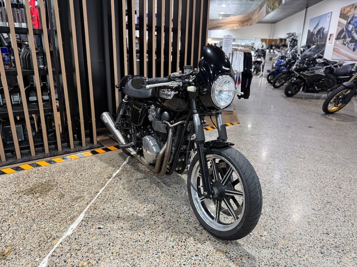 Triumph 2009 TRIUMPH 865CC BONNEVILLE SE A1 JET BLACK