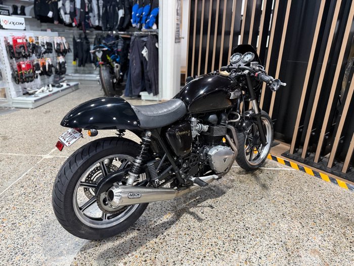Triumph 2009 TRIUMPH 865CC BONNEVILLE SE A1 JET BLACK