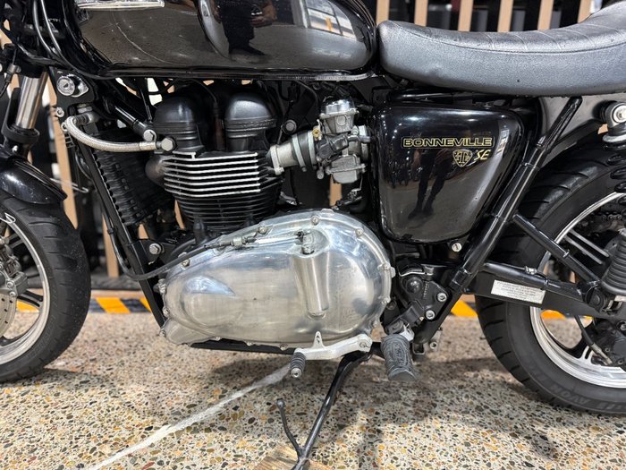 Triumph 2009 TRIUMPH 865CC BONNEVILLE SE A1 JET BLACK
