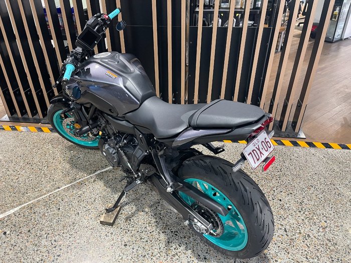2025 Yamaha YZF-R7LA Black
