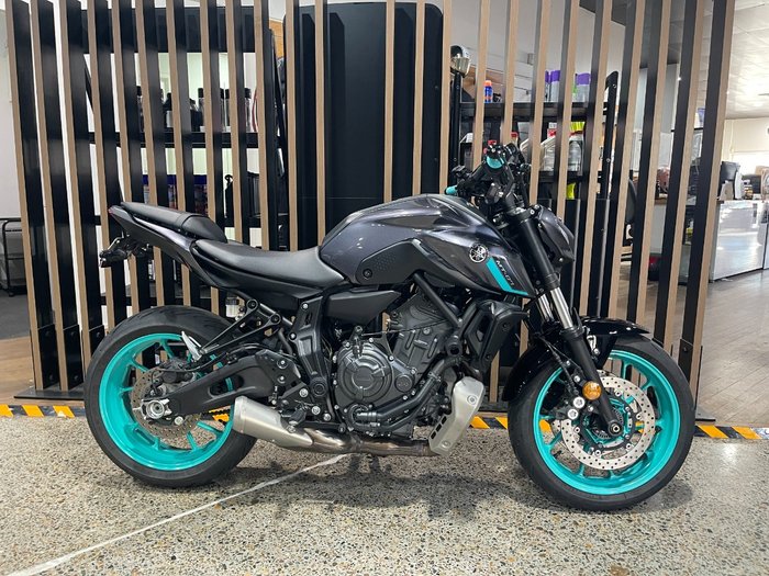 2025 Yamaha YZF-R7LA Black