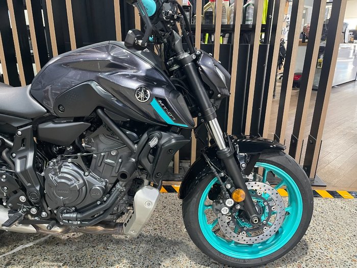 2025 Yamaha YZF-R7LA Black
