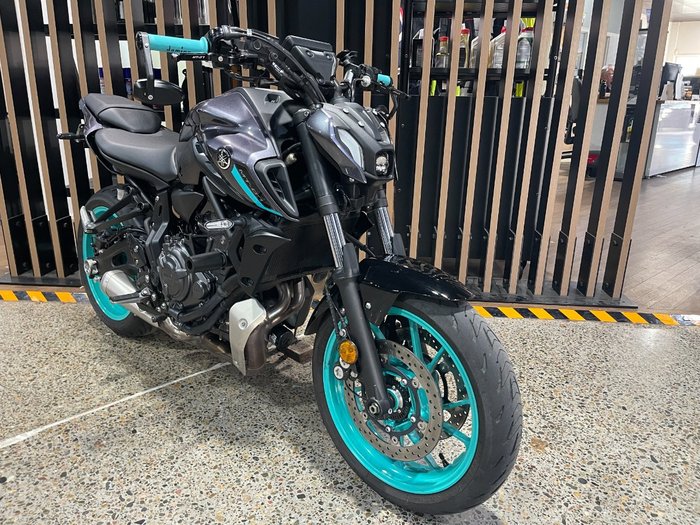 2025 Yamaha YZF-R7LA Black