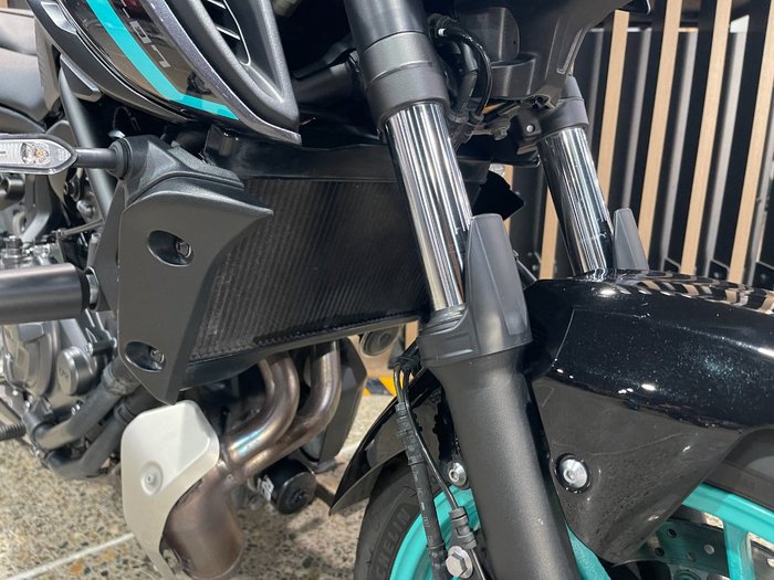 2025 Yamaha YZF-R7LA Black