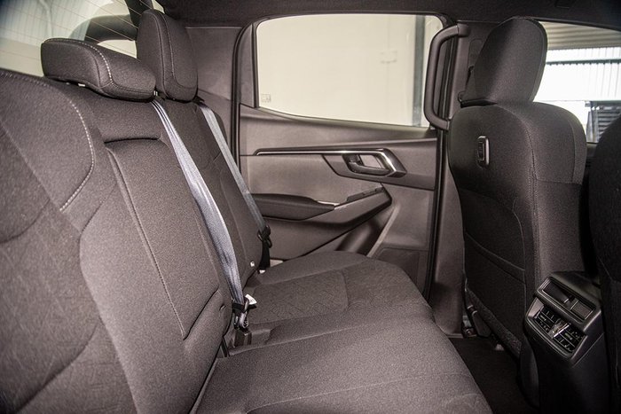 2026 Isuzu D-MAX X-RIDER