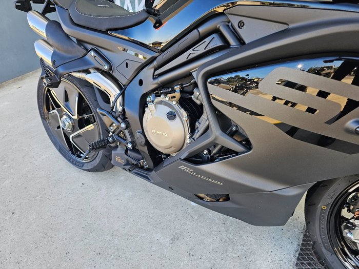 2026 CFMOTO 750CC 750SR-S Black