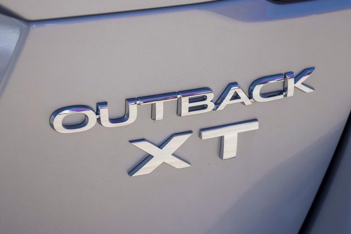 2025 Subaru Outback AWD Touring XT