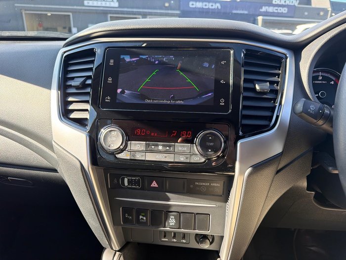 2023 Mitsubishi Triton GLS