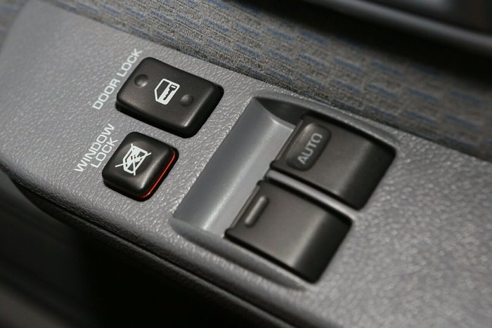 2025 Toyota Landcruiser GXL