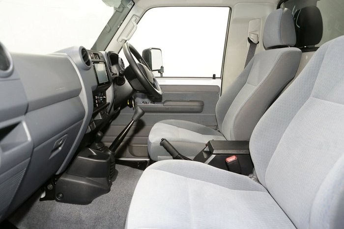 2025 Toyota Landcruiser GXL