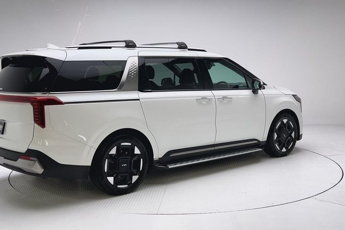 2024 Kia Carnival GT-Line