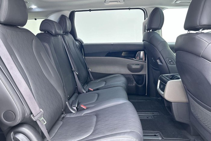2024 Kia Carnival GT-Line