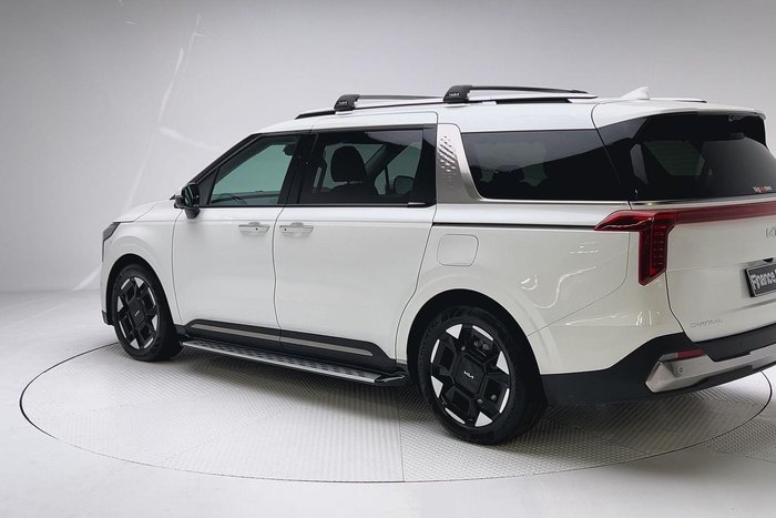 2024 Kia Carnival GT-Line