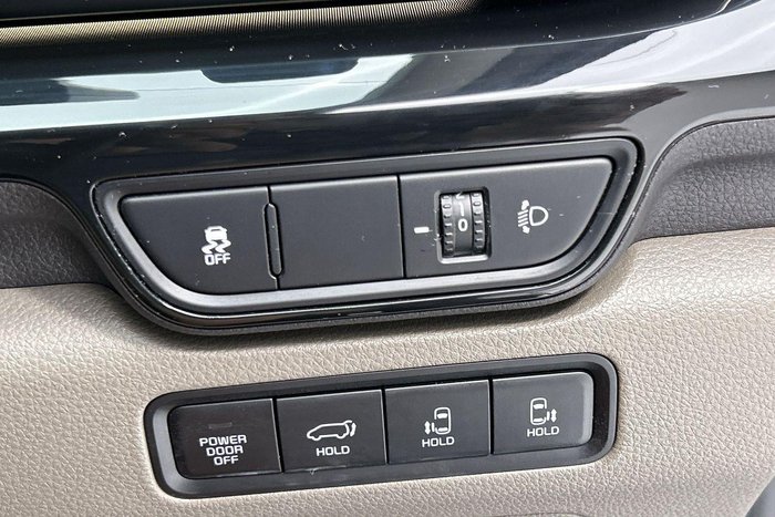 2024 Kia Carnival GT-Line