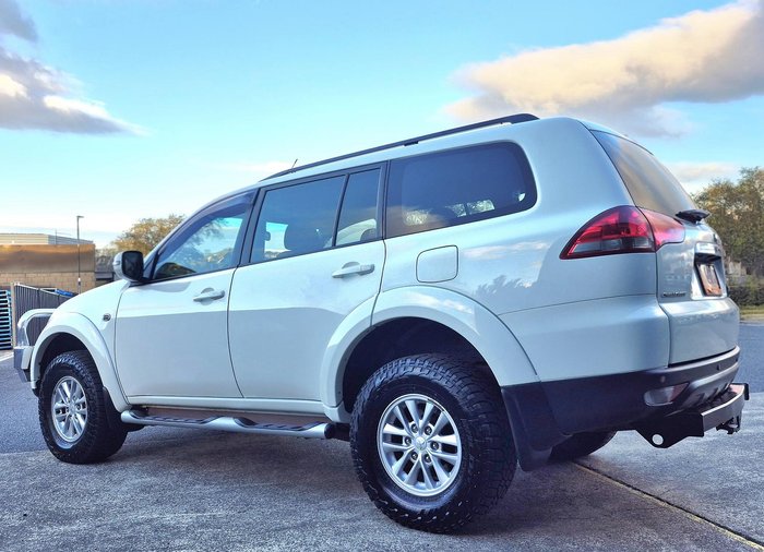2015 Mitsubishi Challenger
