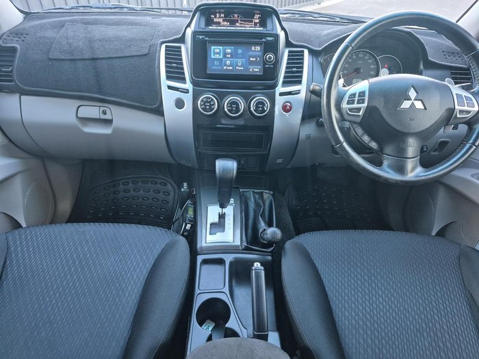 2015 Mitsubishi Challenger