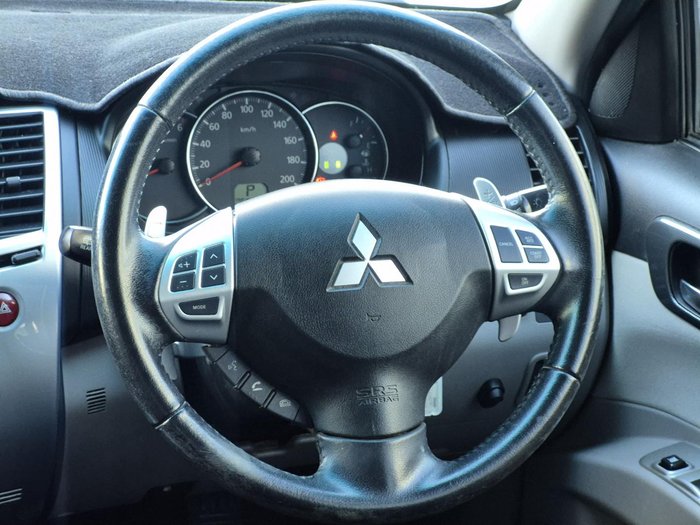2015 Mitsubishi Challenger