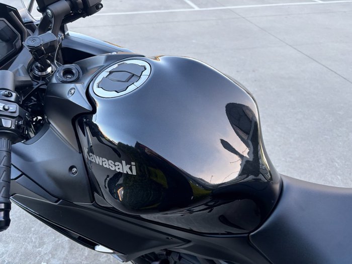 2025 Kawasaki NINJA 650L Black