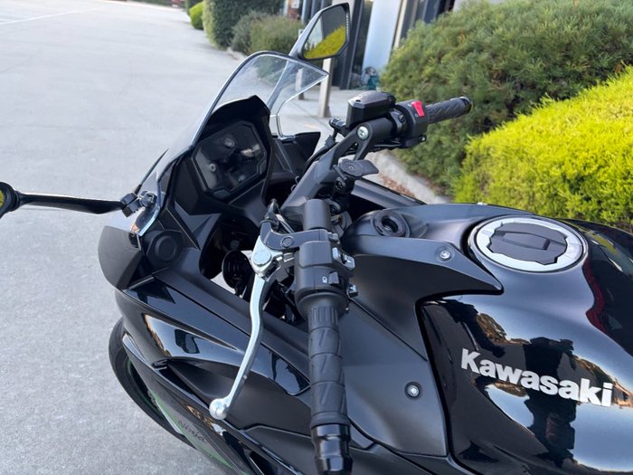 2025 Kawasaki NINJA 650L Black