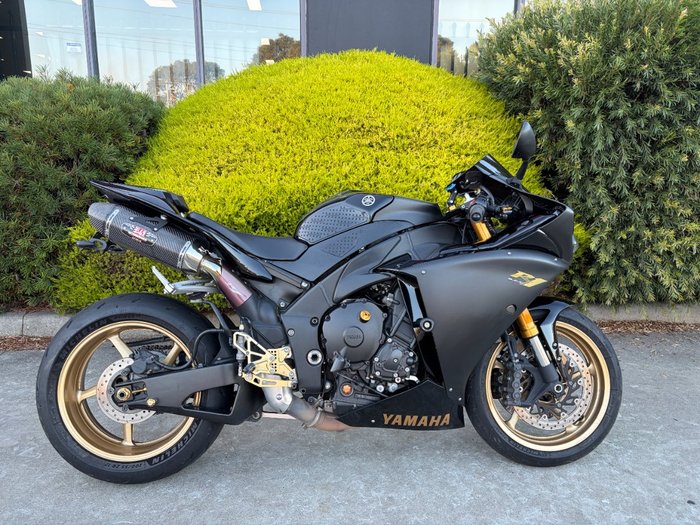2009 Yamaha YZF-R1 Black