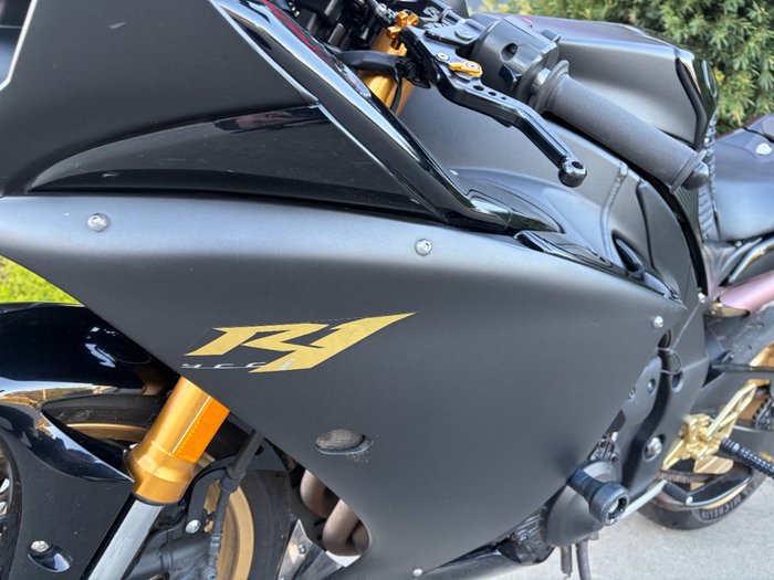 2009 Yamaha YZF-R1 Black