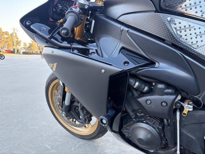 2009 Yamaha YZF-R1 Black