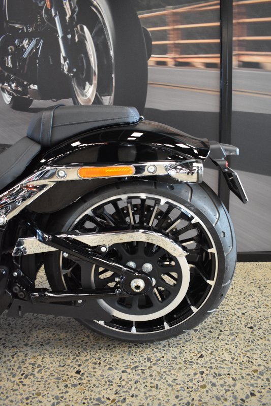 2026 HARLEY-DAVIDSON FXBR BREAKOUT (117)