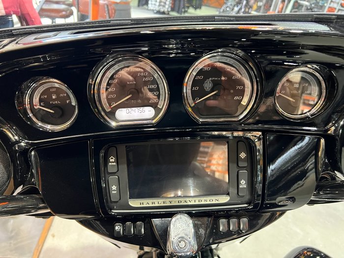 2018 HARLEY-DAVIDSON FLHTK ULTRA LIMITED