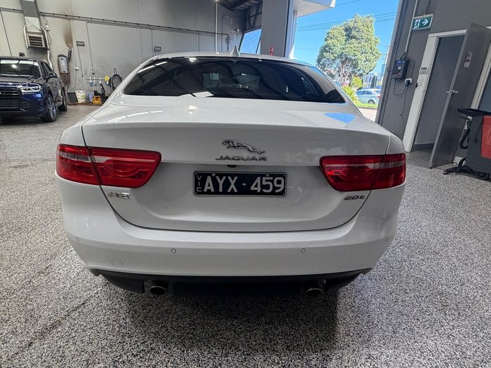 2018 Jaguar XE 20t Prestige