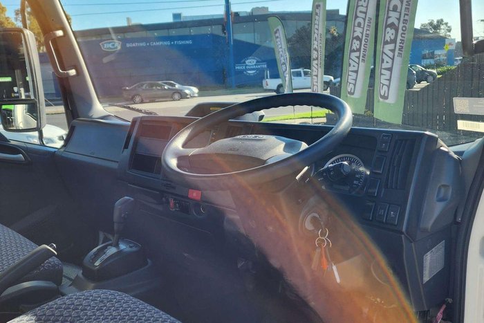 2022 Isuzu N Series NNR 45-150 White