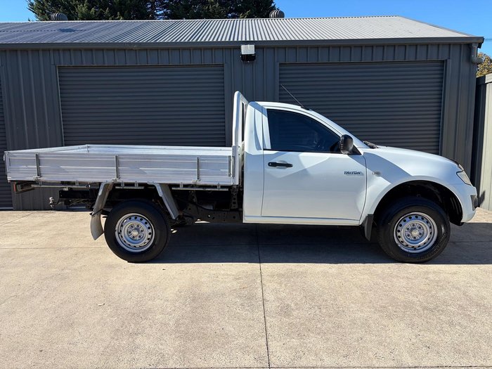 2014 Mitsubishi Triton GLX