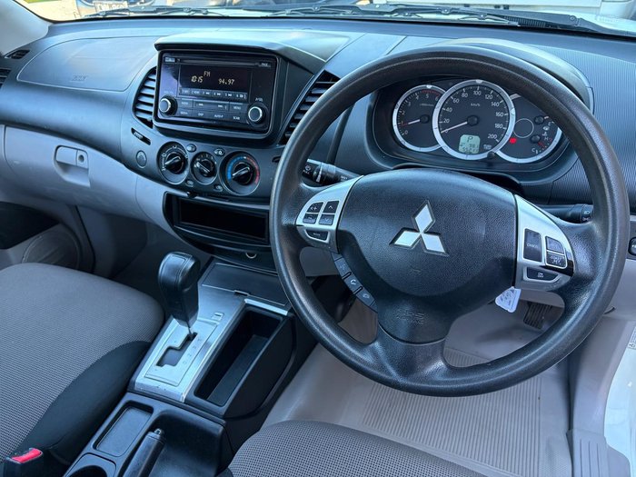 2014 Mitsubishi Triton GLX