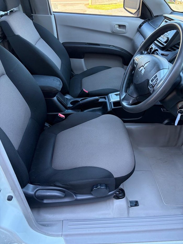 2014 Mitsubishi Triton GLX