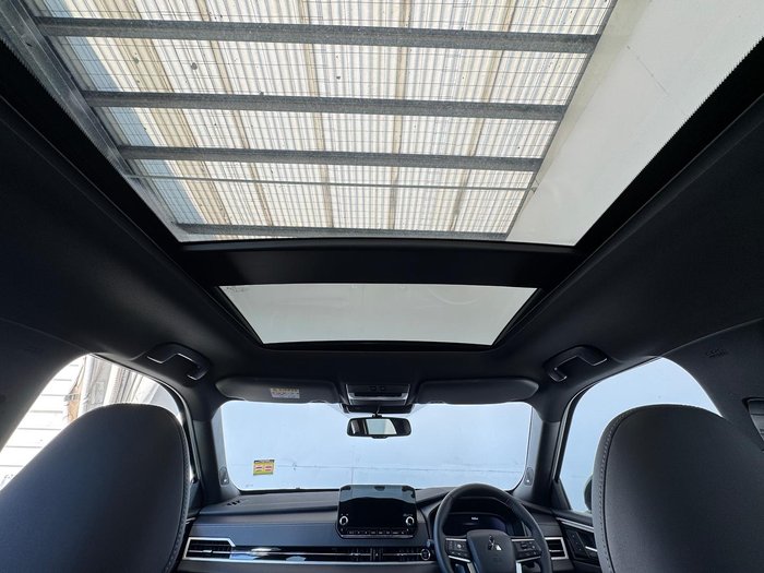 2025 Mitsubishi Outlander PHEV GSR
