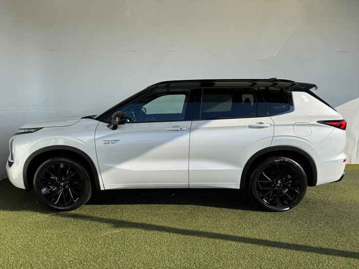 2025 Mitsubishi Outlander PHEV GSR