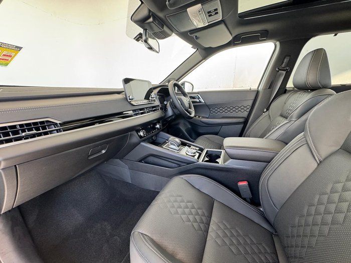 2025 Mitsubishi Outlander PHEV GSR