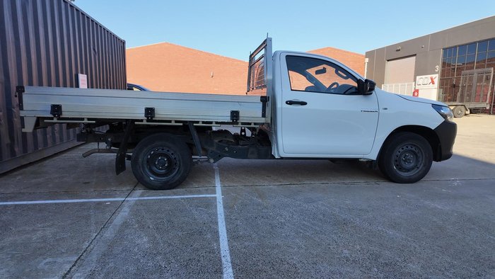 2019 Toyota Hilux Workmate TGN121R 4x2 Glacier White