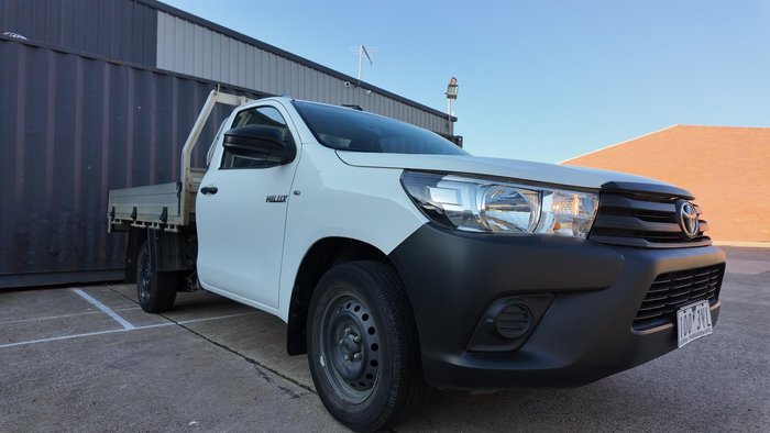 2019 Toyota Hilux Workmate TGN121R 4x2 Glacier White