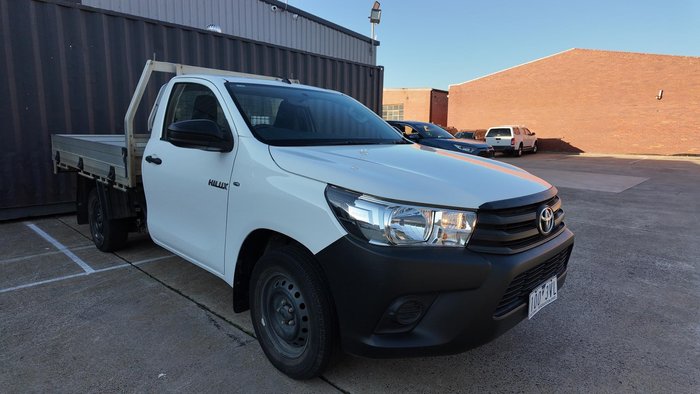 2019 Toyota Hilux Workmate TGN121R 4x2 Glacier White