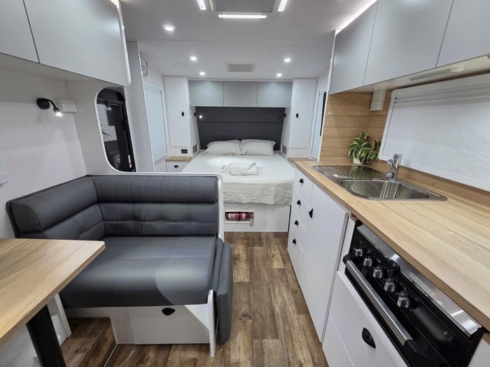 2026 Safari Caravans X-Trak196