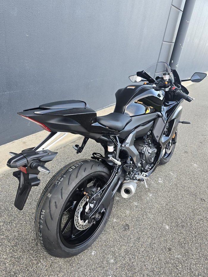 2025 Yamaha YZF-R7 LAMs YZF-R Black