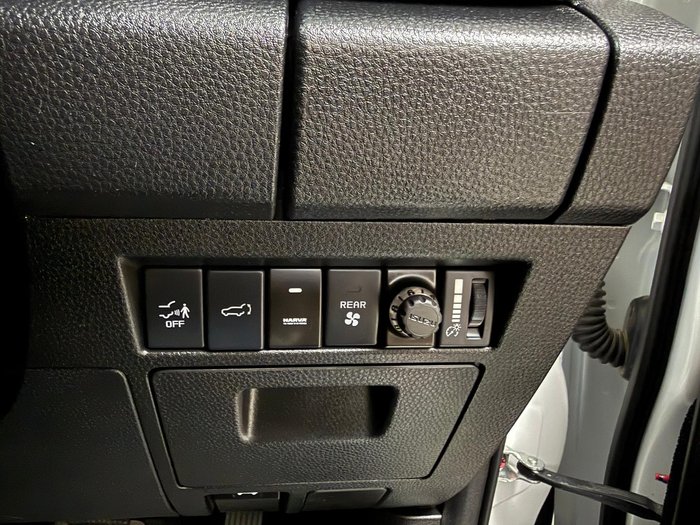 2023 Isuzu MU-X LS-U
