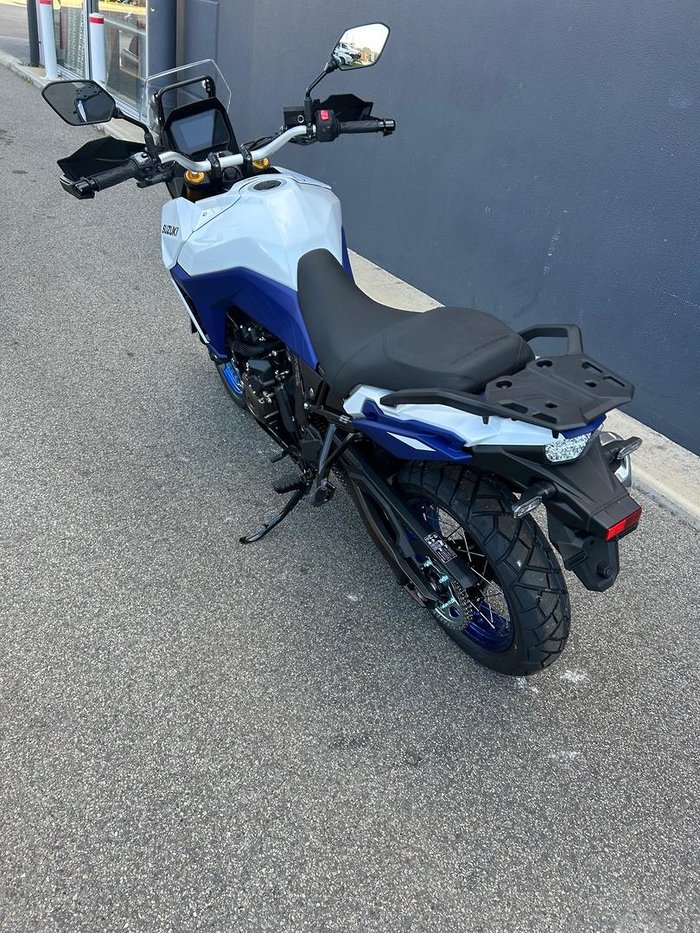 2026 Suzuki V-Strom 800DE V-Strom White