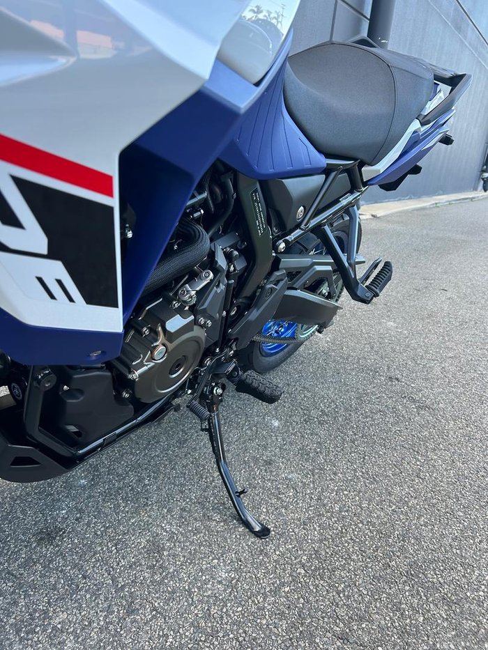 2026 Suzuki V-Strom 800DE V-Strom White